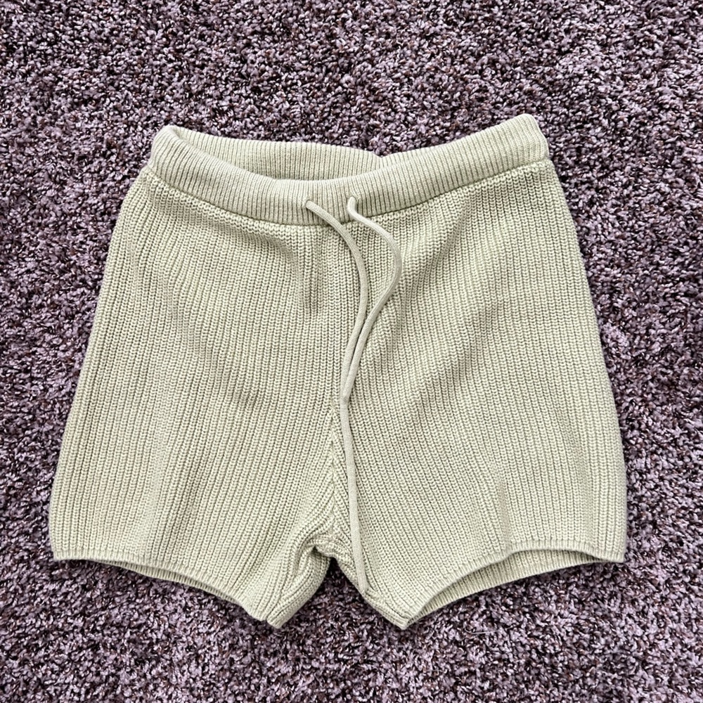 Reformation Shorts - Picture 1 of 2